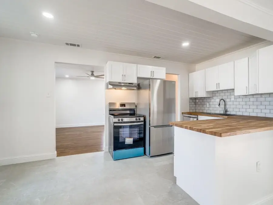 4528 Newman Drive, Haltom City, TX 76117 - #3