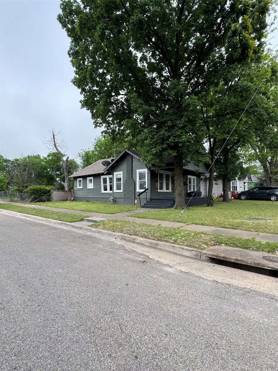 2300 Lyle Avenue, Waco, TX 76708 - #2