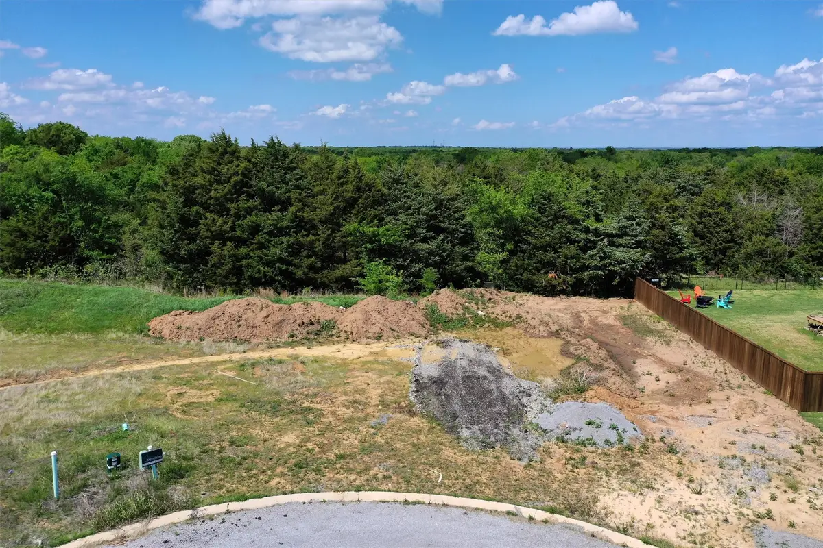 380 Whispering Meadow Boulevard, Pottsboro, TX 75076 - #1