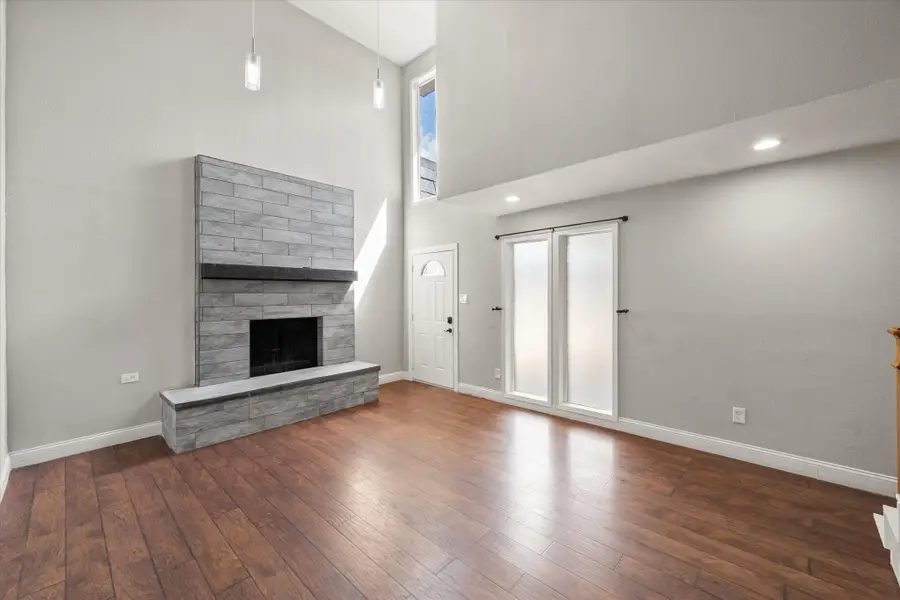 207 E Harwood Road #10, Euless, TX 76039 - #3