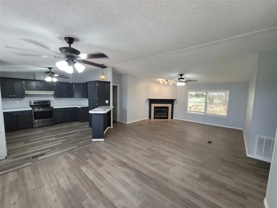 902 Devils River Drive, Granbury, TX 76048 - #3