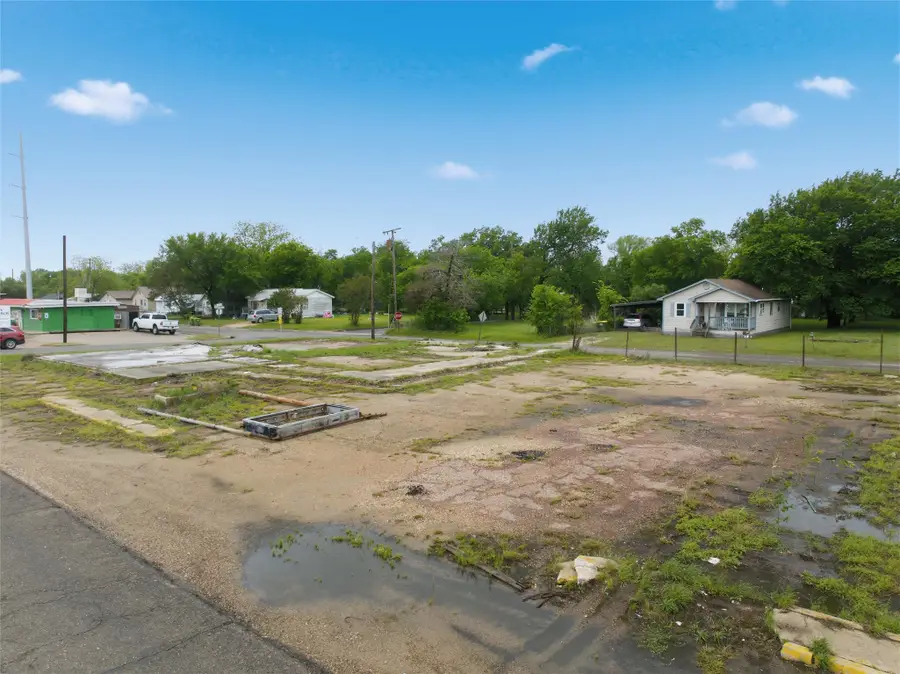 1500 New Dallas Highway, Waco, TX 76705 - #3