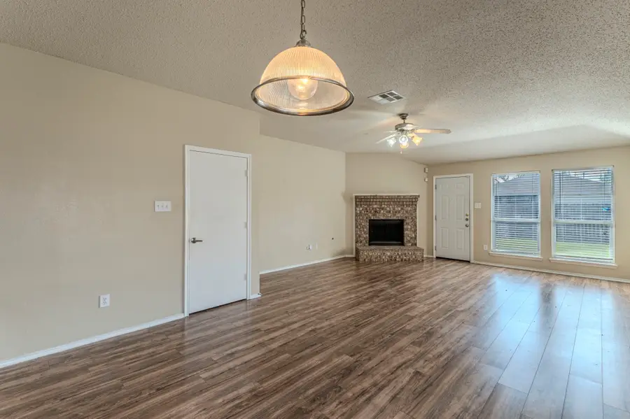 1311 Chapman Drive, Lancaster, TX 75134 - #3