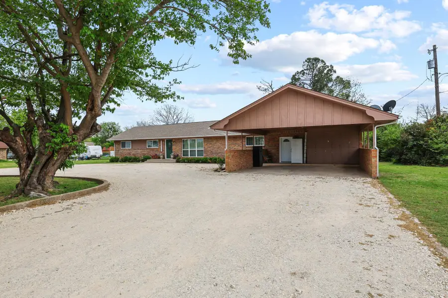 416 4th Street, Whitesboro, TX 76273 - #3