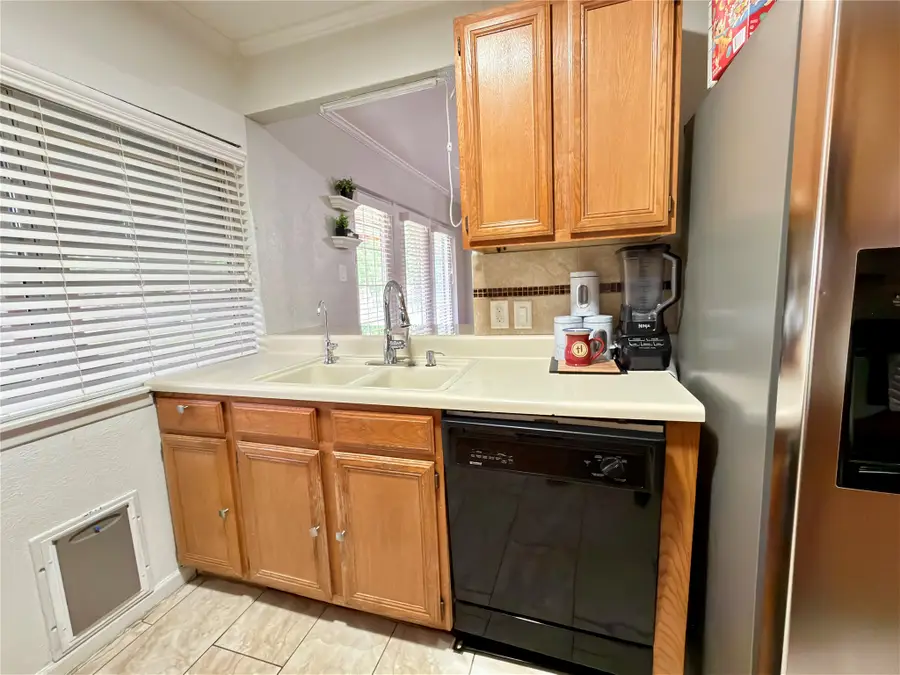 1519 Clearbrook Street, Lancaster, TX 75134 - #3