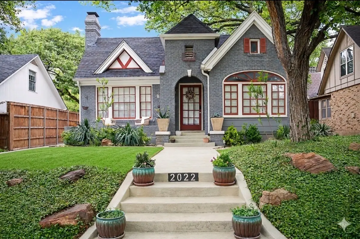 2022 Glenco Terrace, Fort Worth, TX 76110 - #1