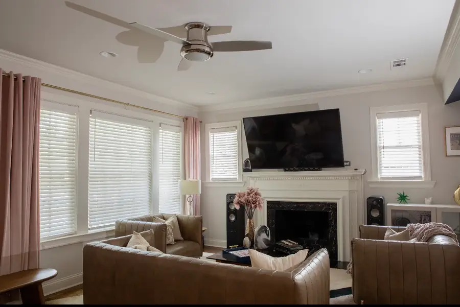 2022 Glenco Terrace, Fort Worth, TX 76110 - #3