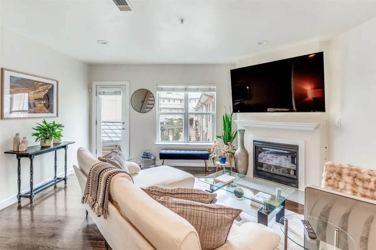 3922 Gilbert Avenue #214, Dallas, TX 75219 - #1