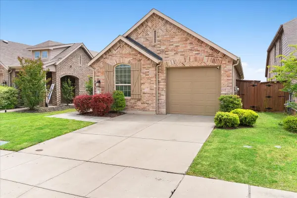 3902 Spencer Lane, Forney, TX 75126