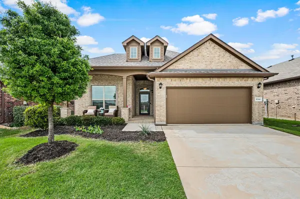 9244 Pepper Grass Drive, Fort Worth, TX 76131