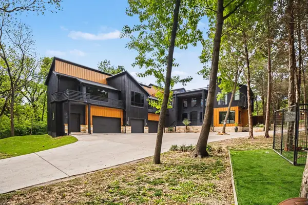 511 S Bluegrove Road, Lancaster, TX 75146