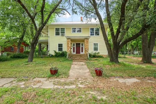 402 W Main Street, Ladonia, TX 75449