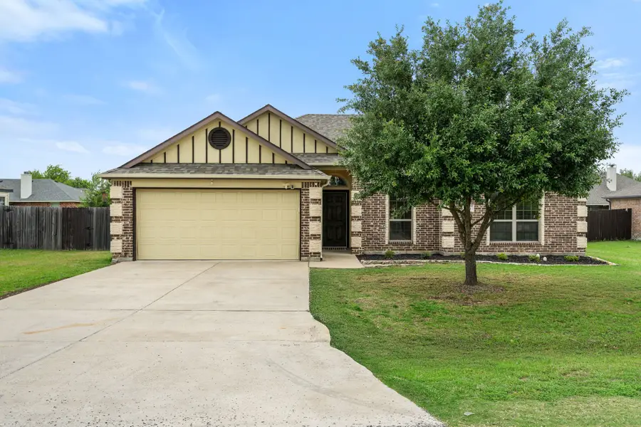 106 Poinsetta Drive, Palmer, TX 75152 - #2