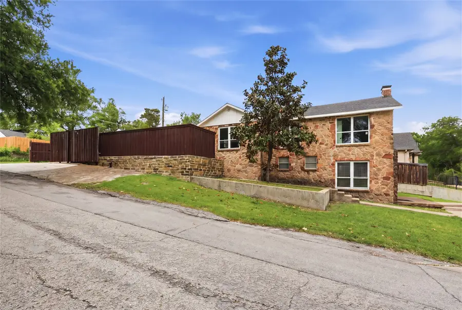 1831 Alabama Avenue, Dallas, TX 75216 - #2