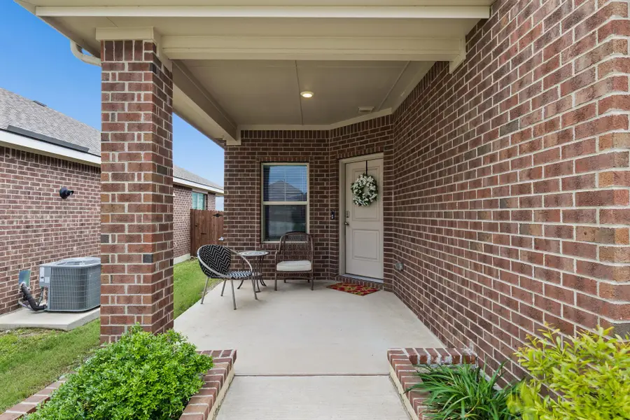 10121 Poinsett Way, Fort Worth, TX 76108 - #2