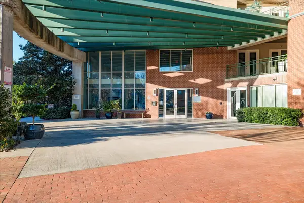 5055 Addison Circle #409, Addison, TX 75001