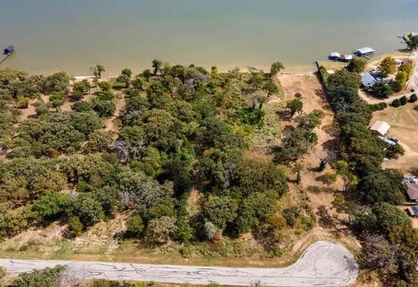 8967 Southern Shore Court, Kemp, TX 75143