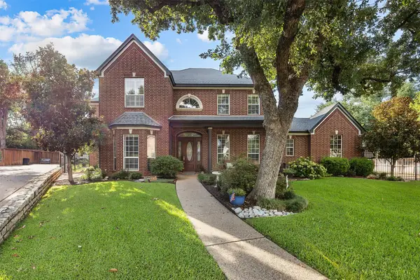 3 Katie Court, Mansfield, TX 76063