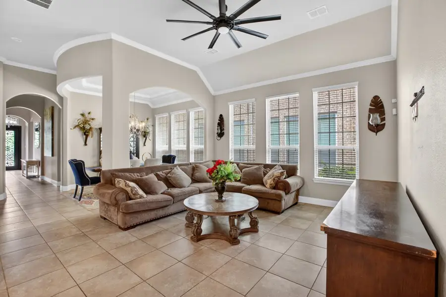 510 Garden Avenue, Euless, TX 76039 - #2