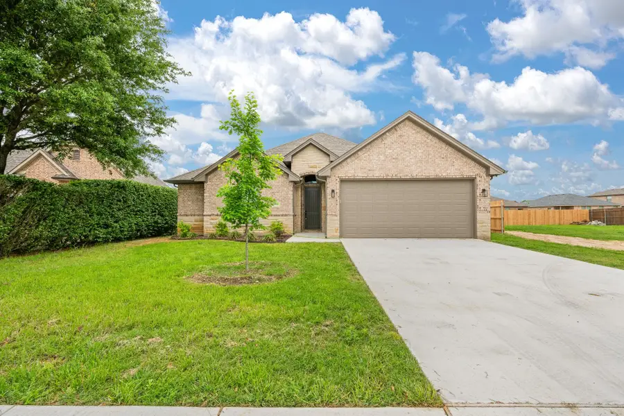 1707 Lakeway Drive, Cleburne, TX 76033 - #2