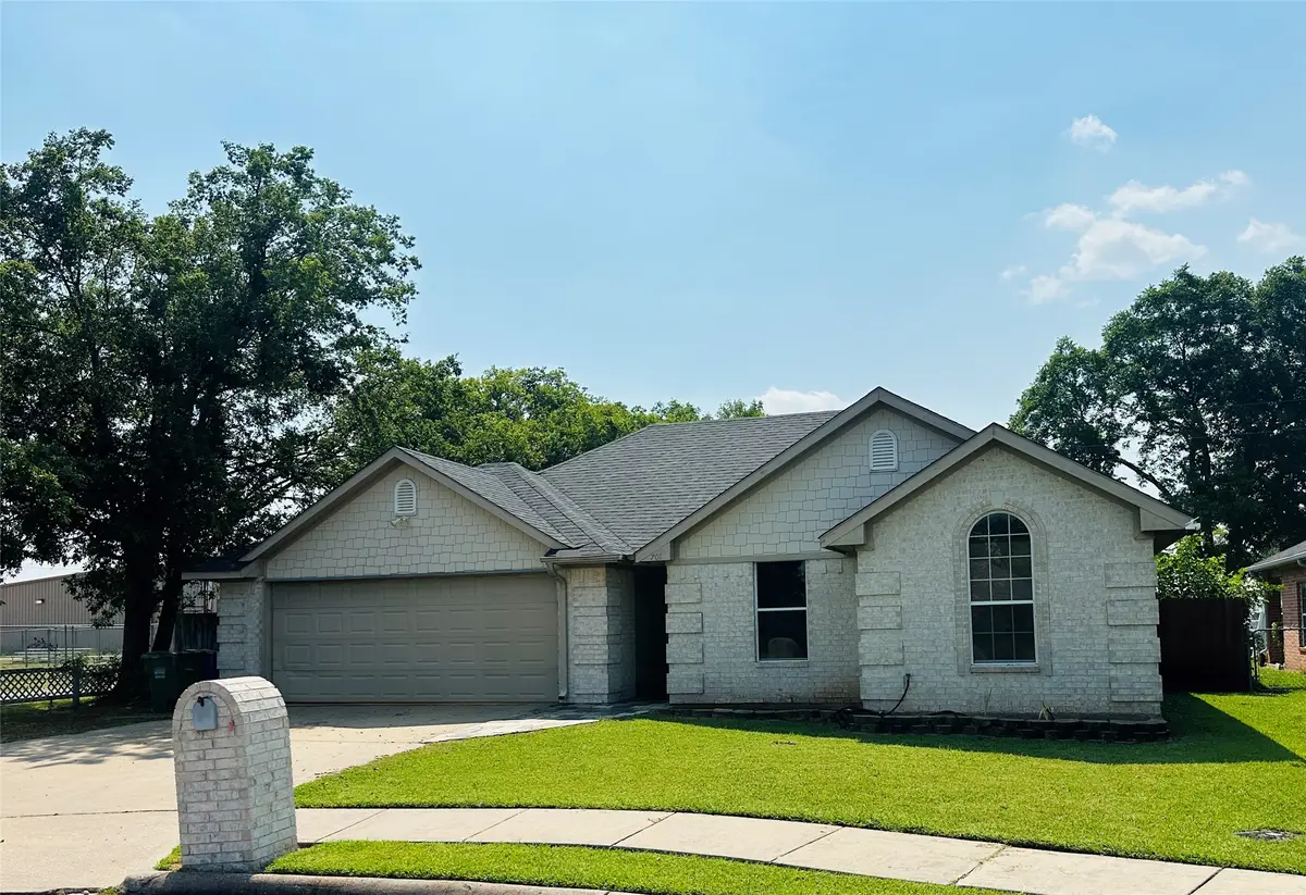 701 Park Place, Whitesboro, TX 76273 - #1