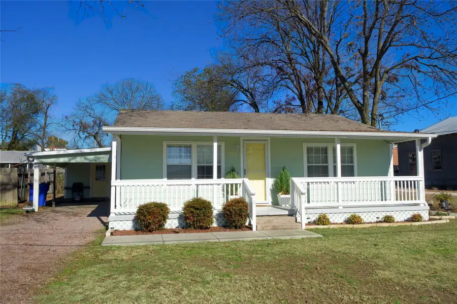 201 Water Street, Whitesboro, TX 76273 - #2