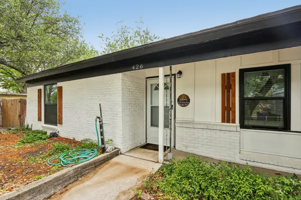 426 W Lake Street, Krum, TX 76249