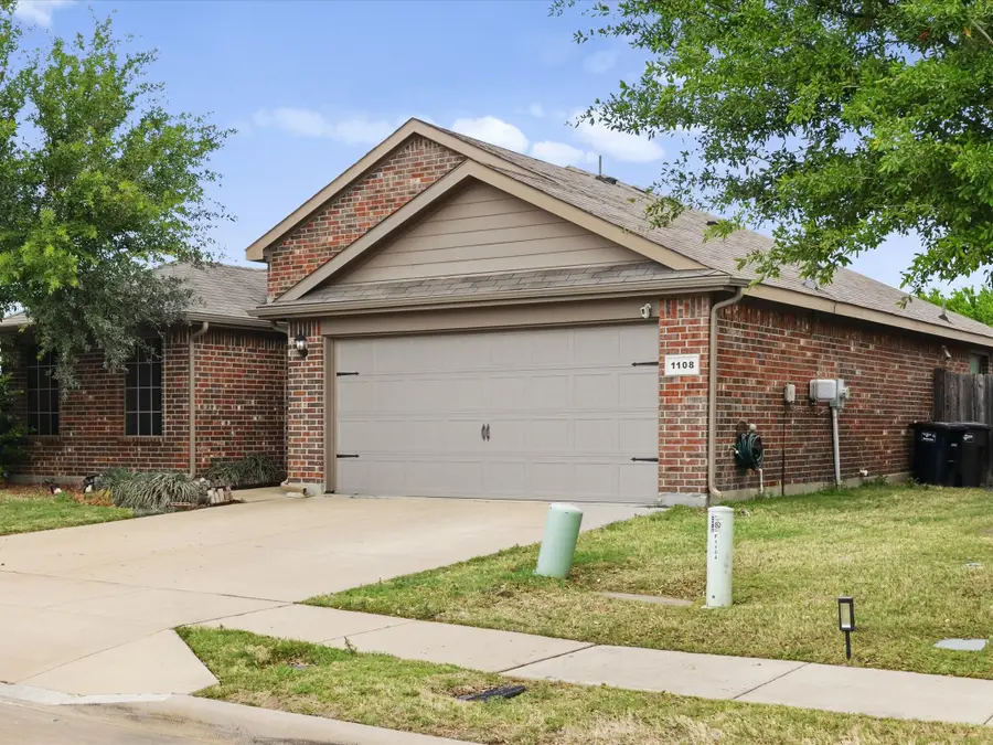 1108 Wellesbourne Lane, Fort Worth, TX 76134 - #2