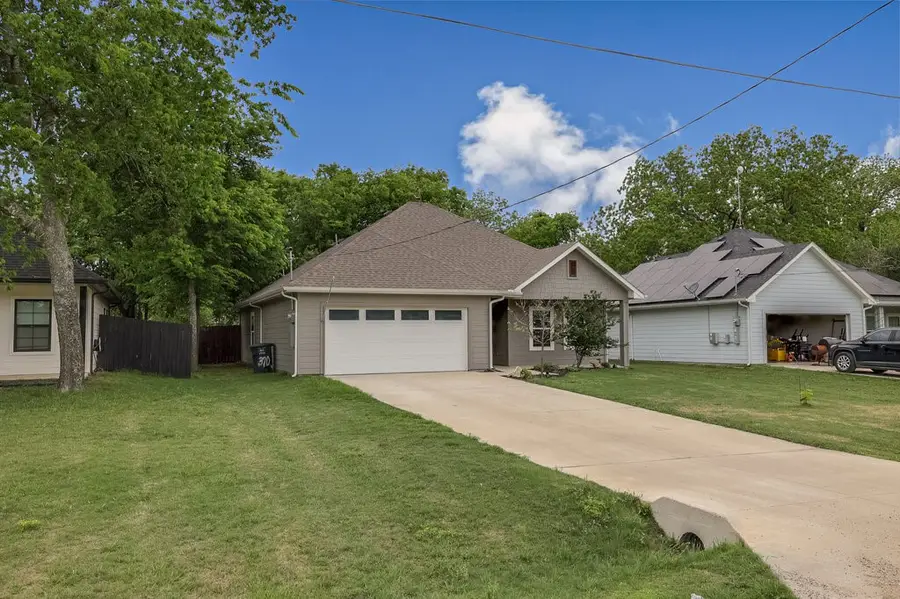 370 S Pecan Street, Milford, TX 76670 - #3