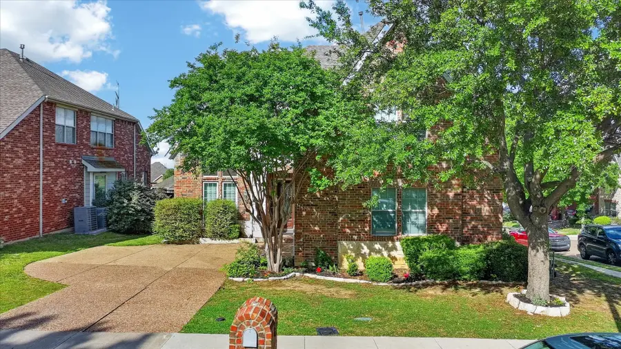 8708 Rugby Road, Irving, TX 75063 - #2