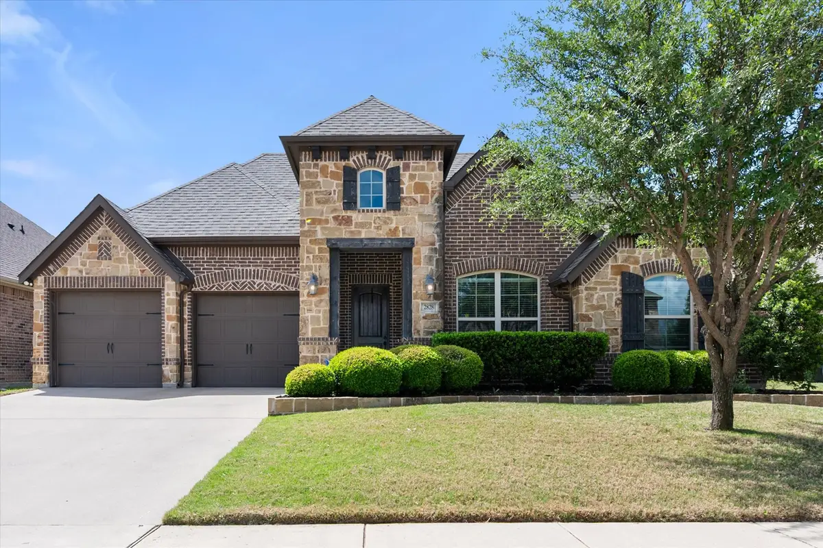 2828 Diamond Ridge Drive, Arlington, TX 76001 - #1