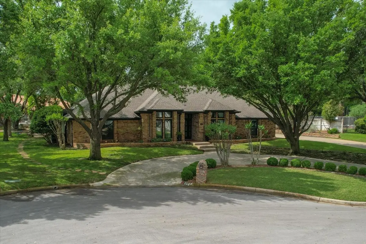 308 N Broadway Road, Azle, TX 76020 - #1