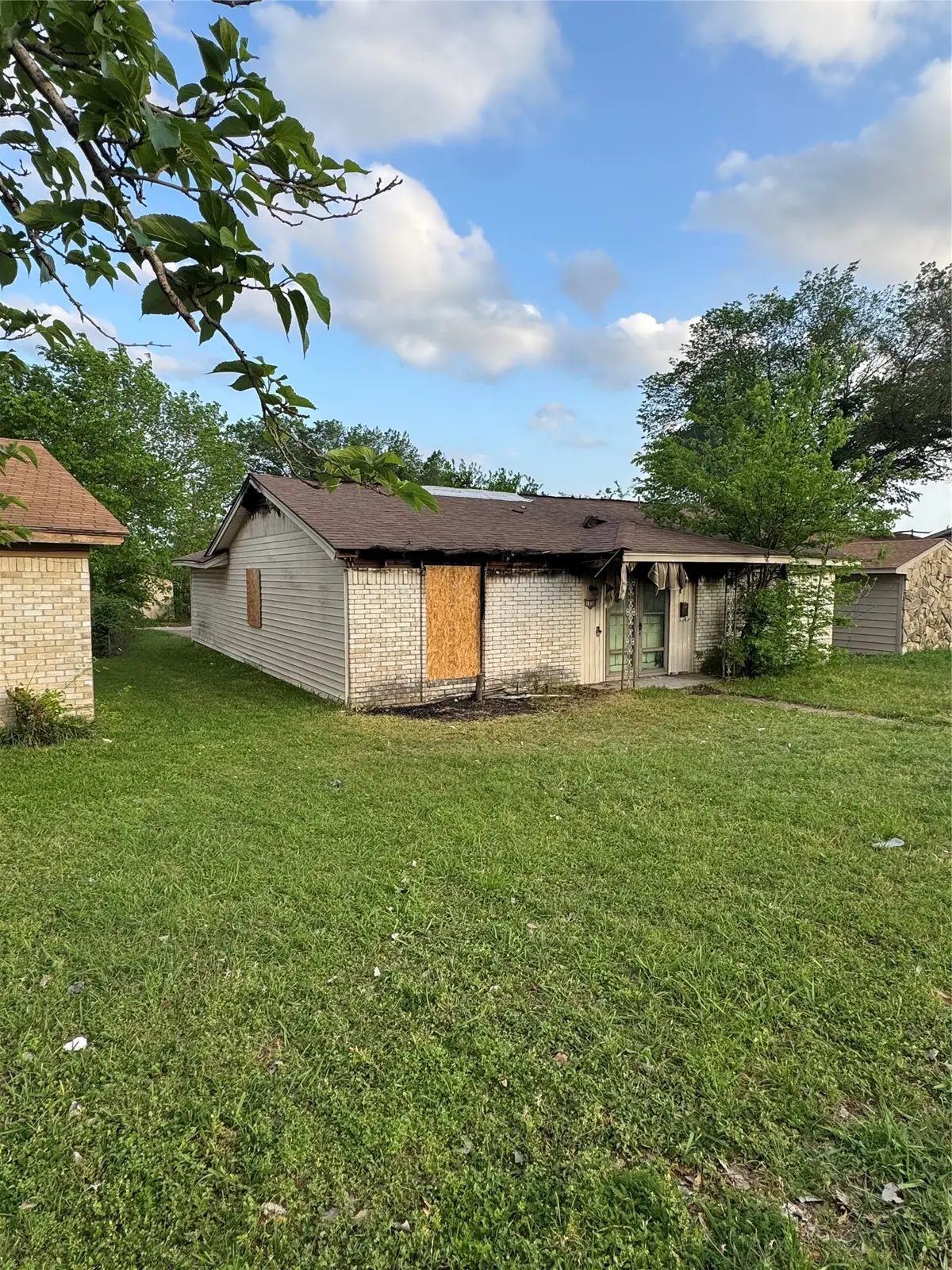 1850 Red Cloud Drive, Dallas, TX 75217 - #1