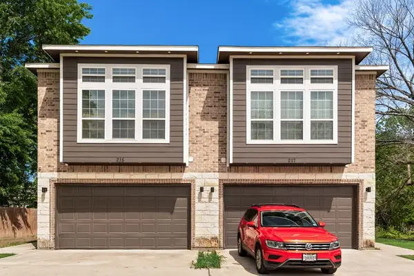 215 Idle Creek Lane, DeSoto, TX 75115