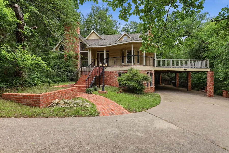 1945 Bluebird Avenue, Fort Worth, TX 76111 - #2