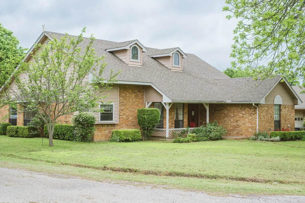 610 S Mill Street, Wolfe City, TX 75496 - #1