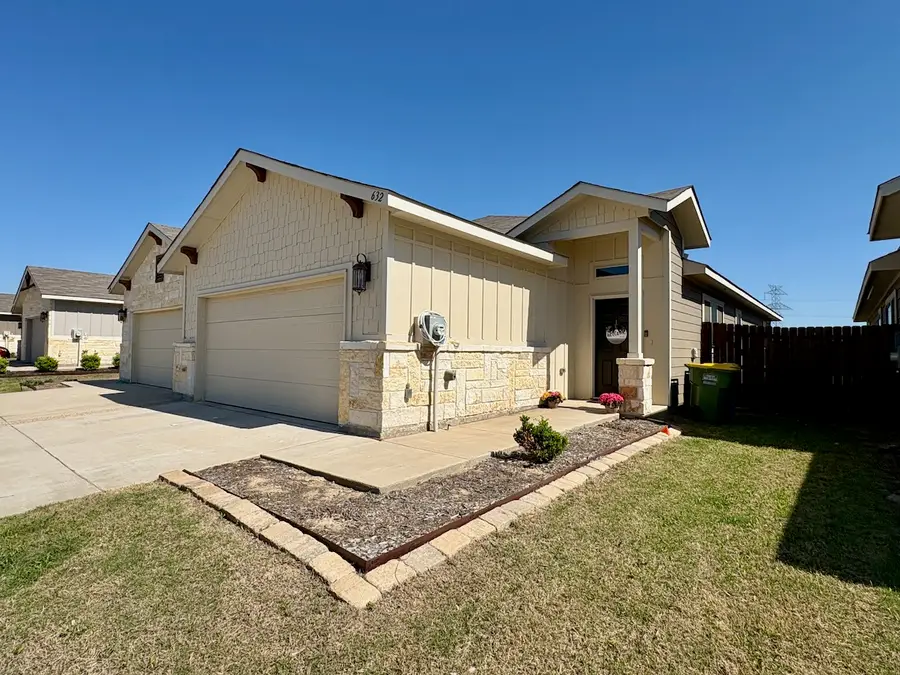 632 and 636 Harvest Moon Drive, Venus, TX 76084 - #3