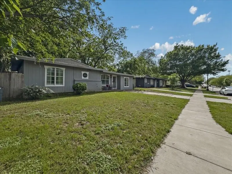 1310 E Inwood Drive, Arlington, TX 76010 - #2