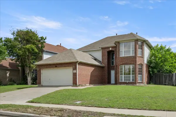 4805 Parkmount Drive, Fort Worth, TX 76137