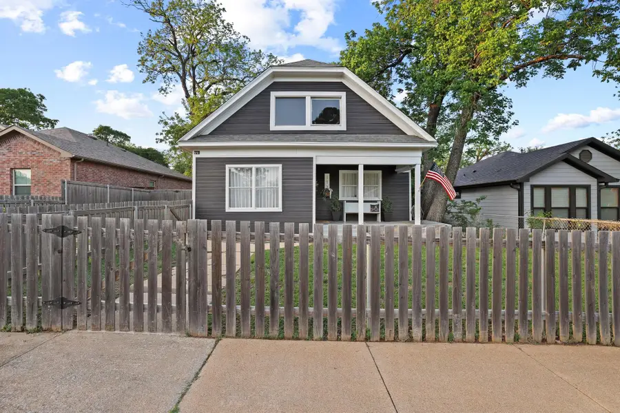 113 W Morton Street, Denison, TX 75021 - #3