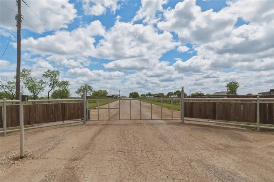 5805 S Fm 113, Millsap, TX 76066 - #3