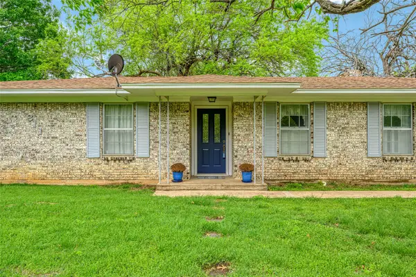 311 N Britton Street, Tom Bean, TX 75491