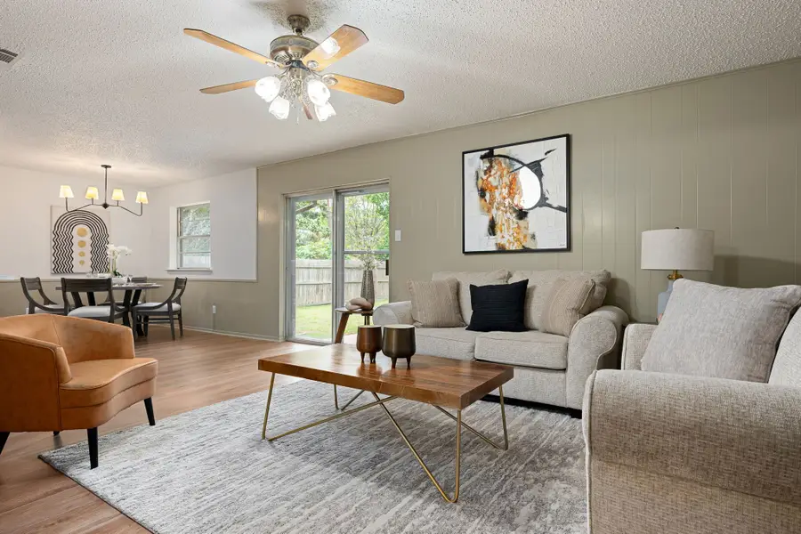 1709 Winchester Way, Bedford, TX 76022 - #3