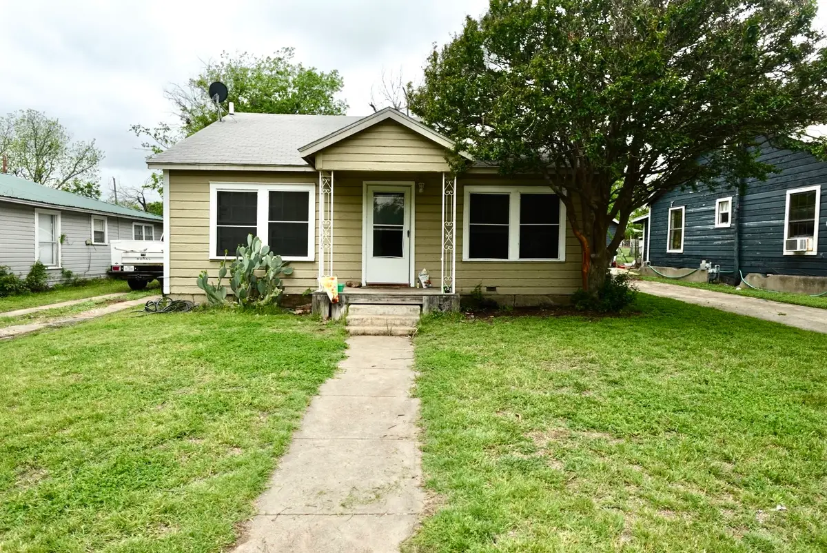 107 S Williams Drive, Comanche, TX 76442 - #1