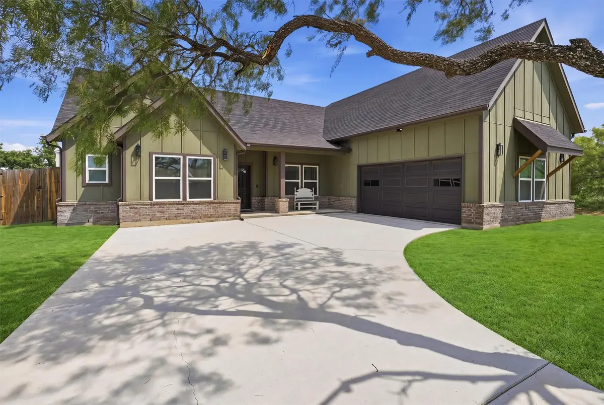 117 Cactus Canyon Drive, Bridgeport, TX 76426 - #1