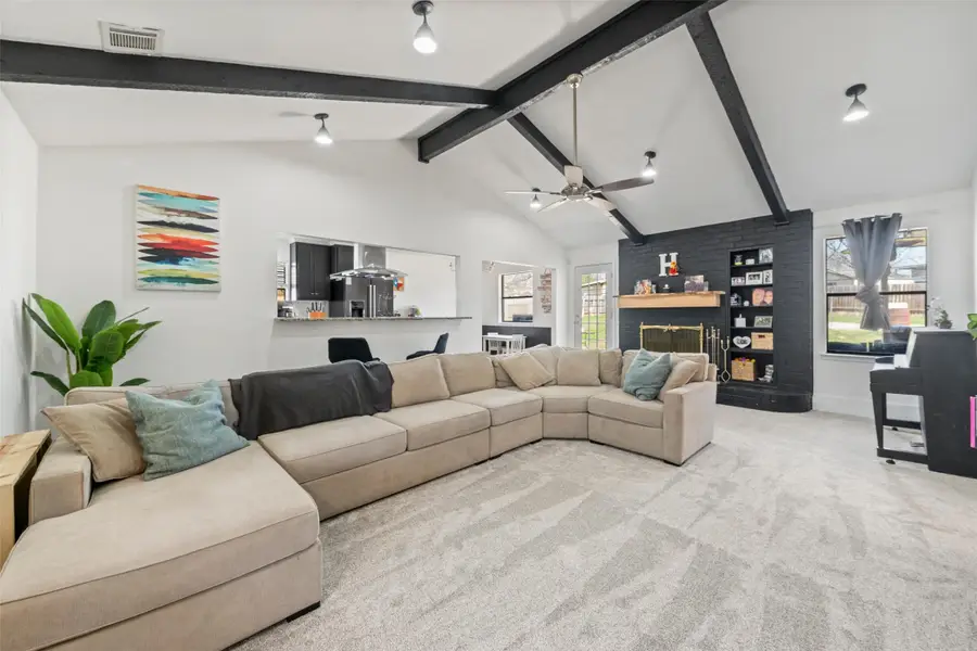 216 Hillside Drive, Hewitt, TX 76643 - #2