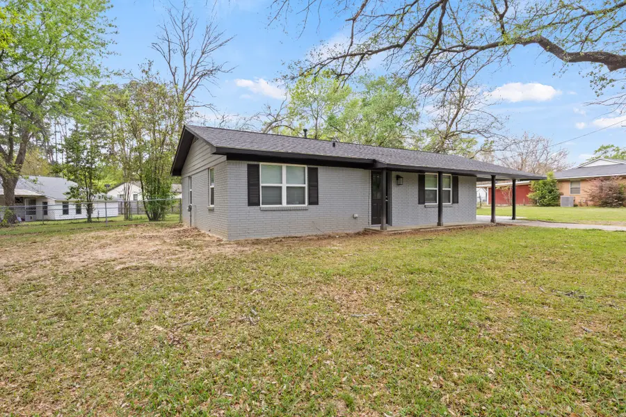 802 Quitman Street, Pittsburg, TX 75686 - #2