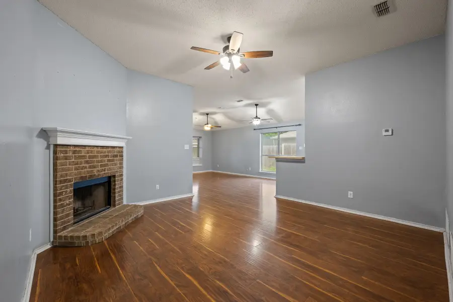 304 Odell Street, Cleburne, TX 76033 - #2