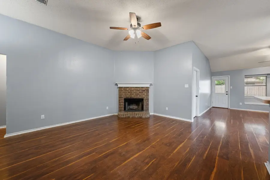 304 Odell Street, Cleburne, TX 76033 - #3