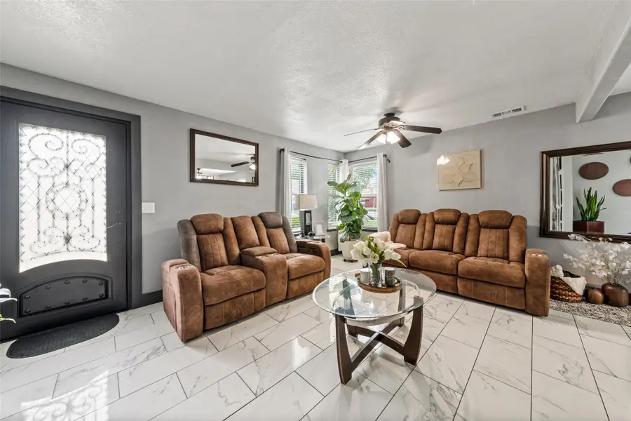 1205 N 17th Street, Waco, TX 76707 - #3